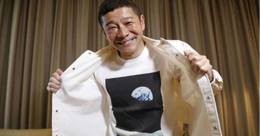 A Japanese Billionaire Is Looking For 8 People To Travel To Moon For Free FI