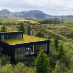 A Lakeside Holiday Home In Iceland That Blends With The Countryside FI